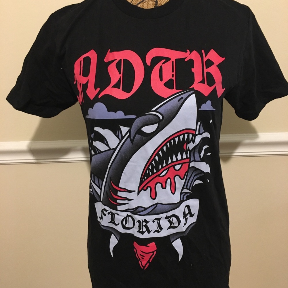 Graphics tee black Florida